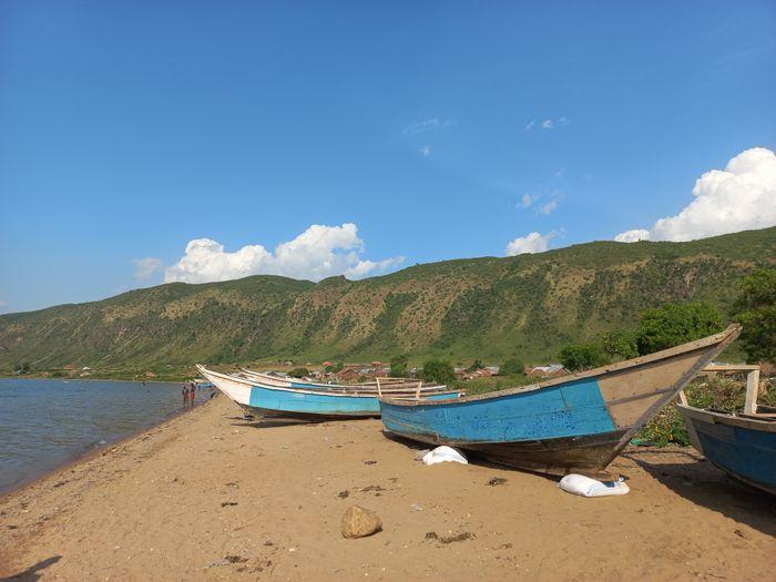 Kiryamboga lake Albert