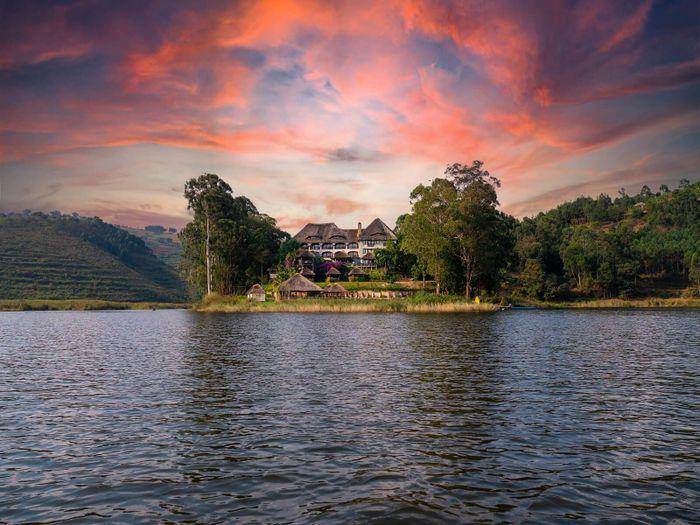 Birdnest Lake Bunyonyi